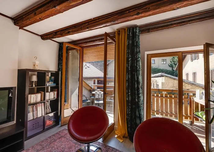 Le Balcon Du Chateau - Aprtement 75 Square Meter In The Center Annecy